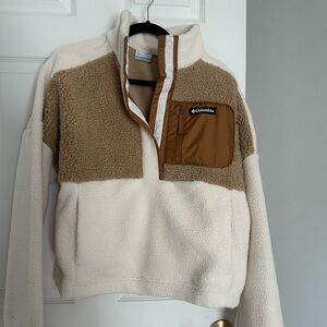 Columbia Tan and Cream Fleece Jacket